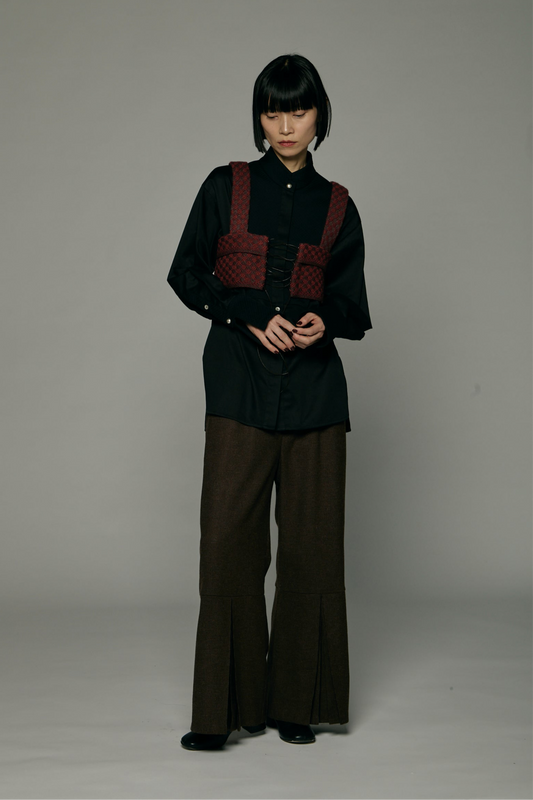 Quilted Jacquard Plastron Shirt / Black