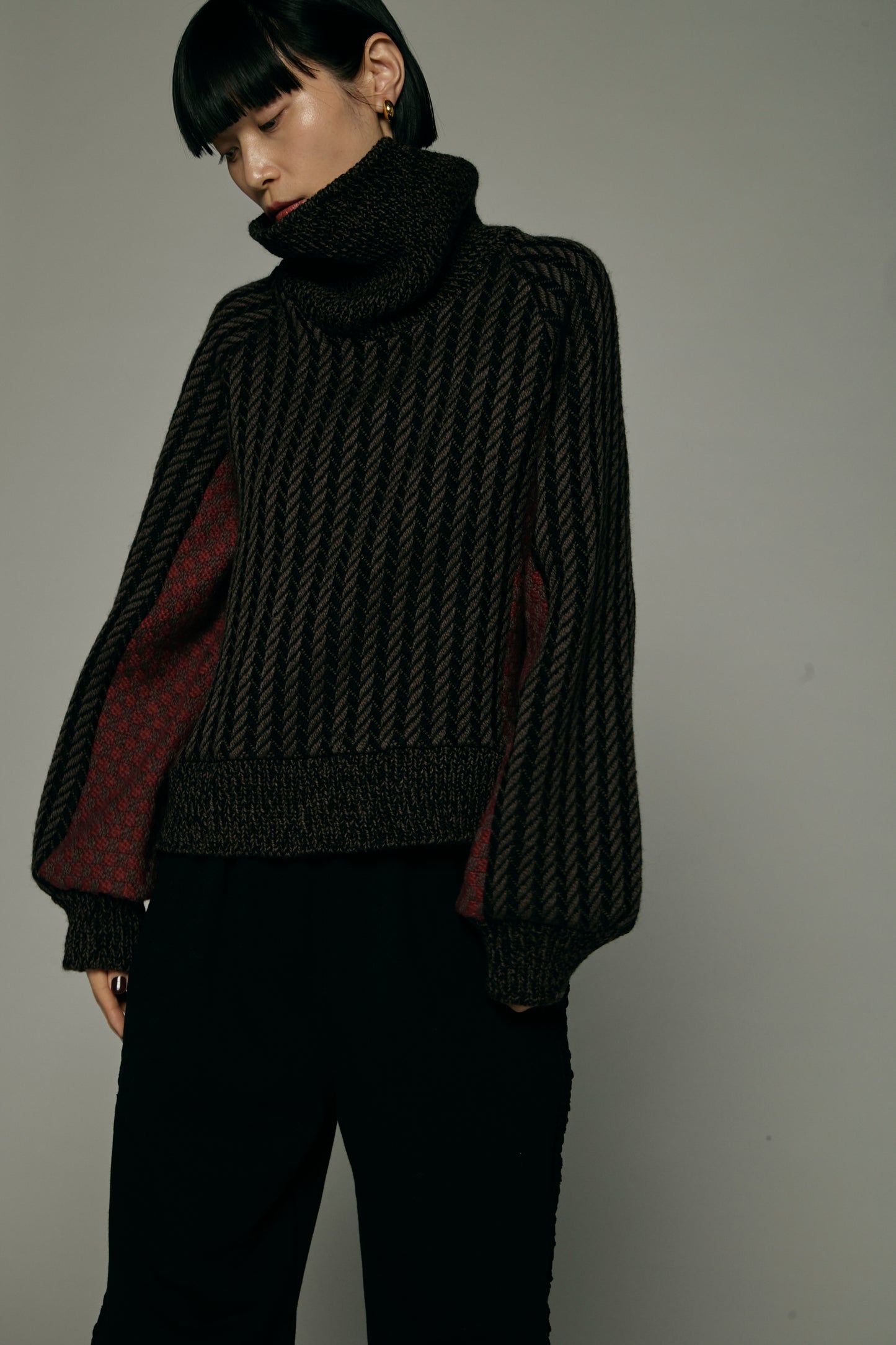 Herringbone × Dobby weave knit pullover / Black