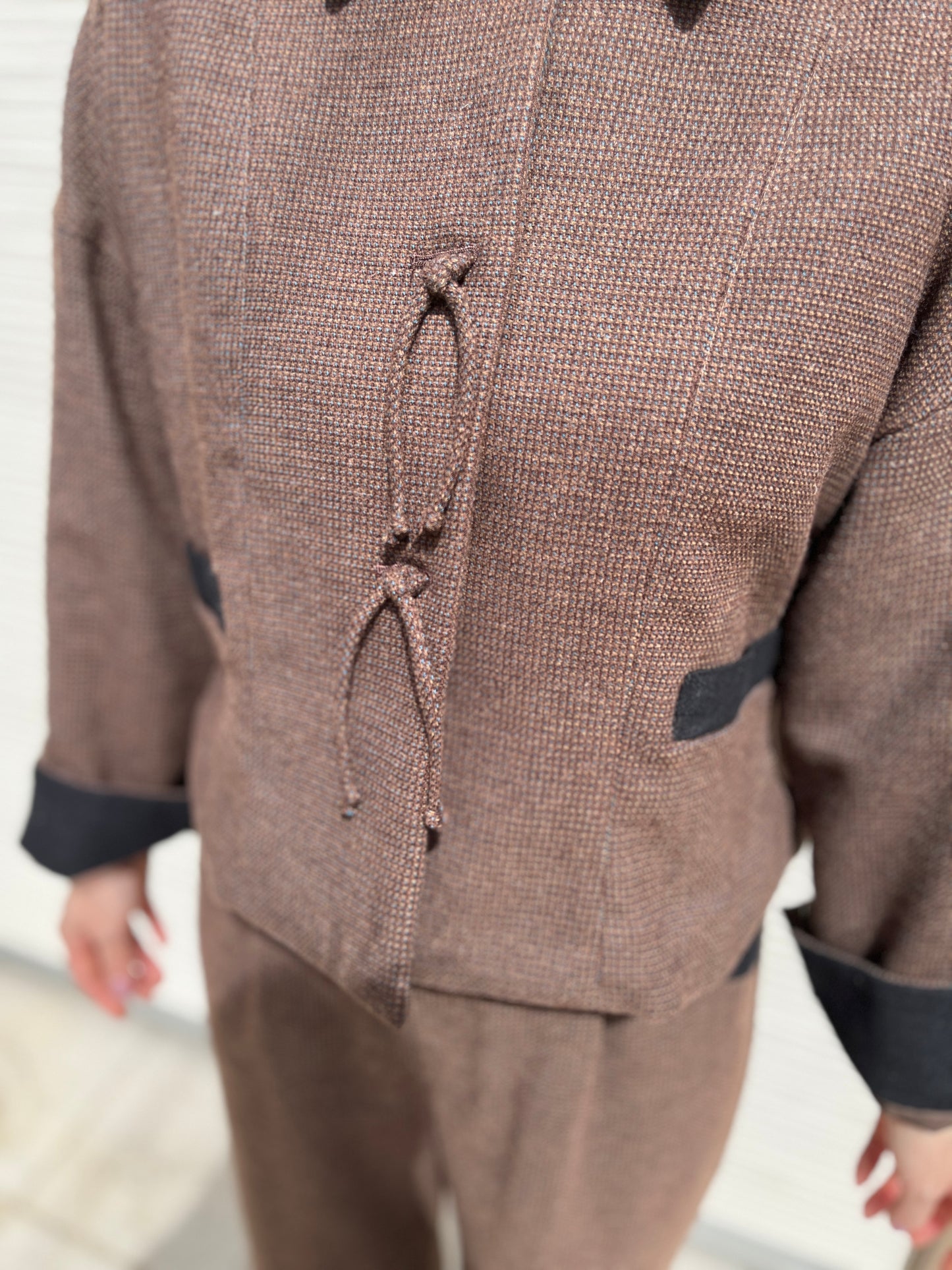 Pleated Sleeve Short Jacket / Brown