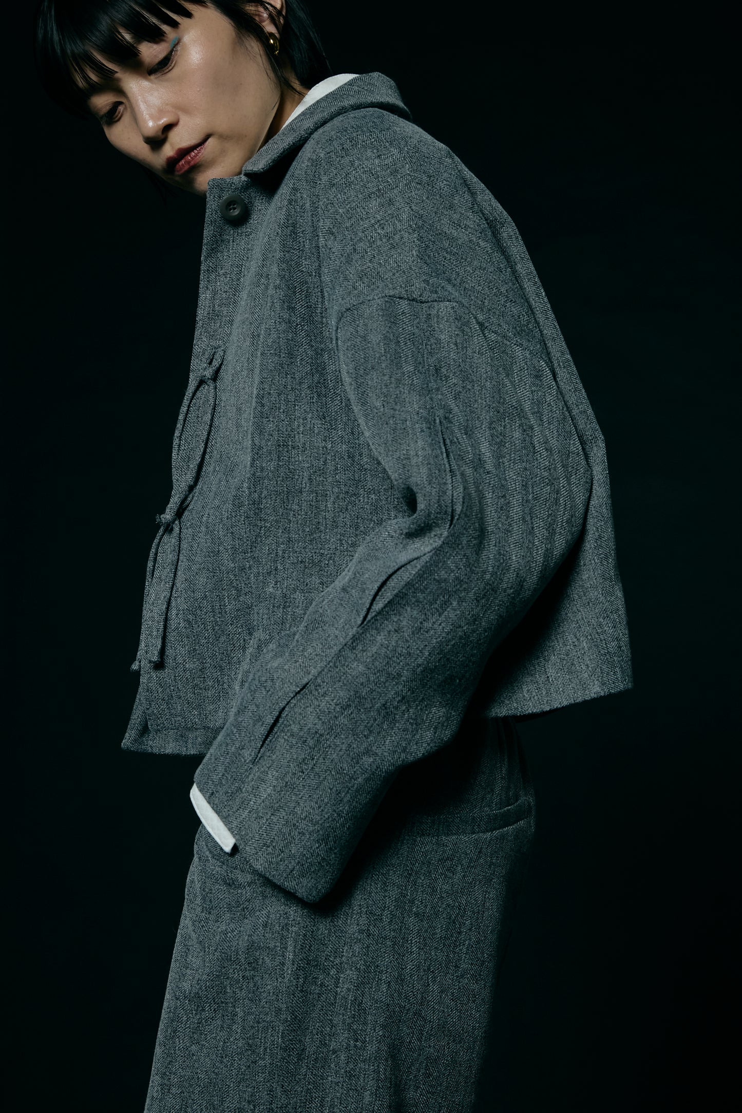 Pleated Sleeve Short Jacket / Gray