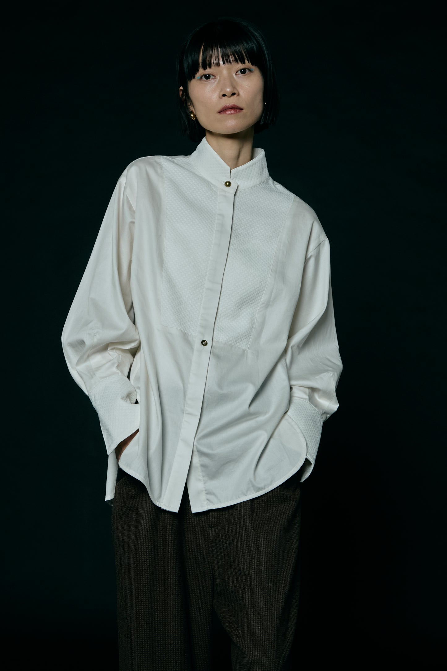 Quilted Jacquard Plastron Shirt / White