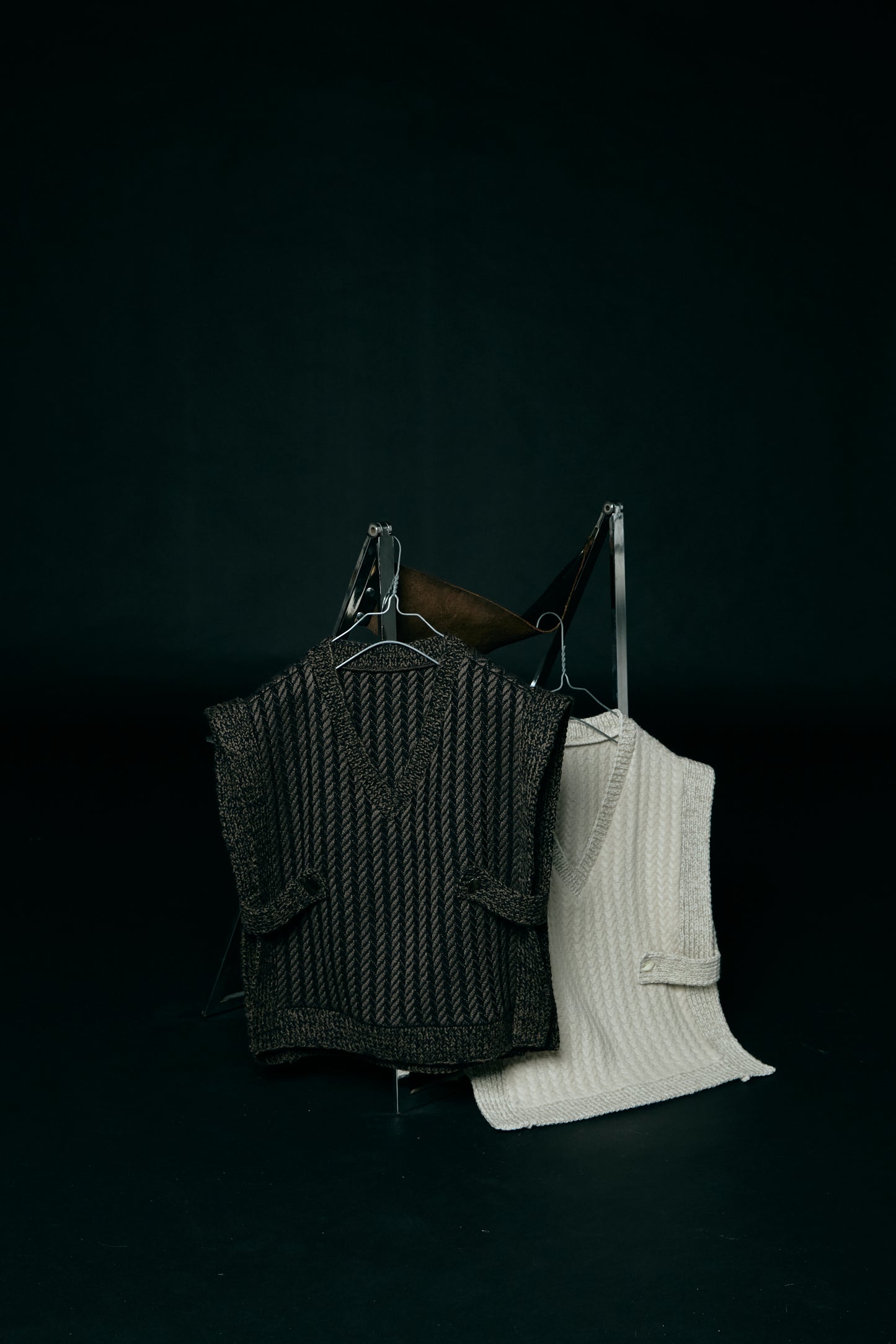 Herringbone knit vest / Black