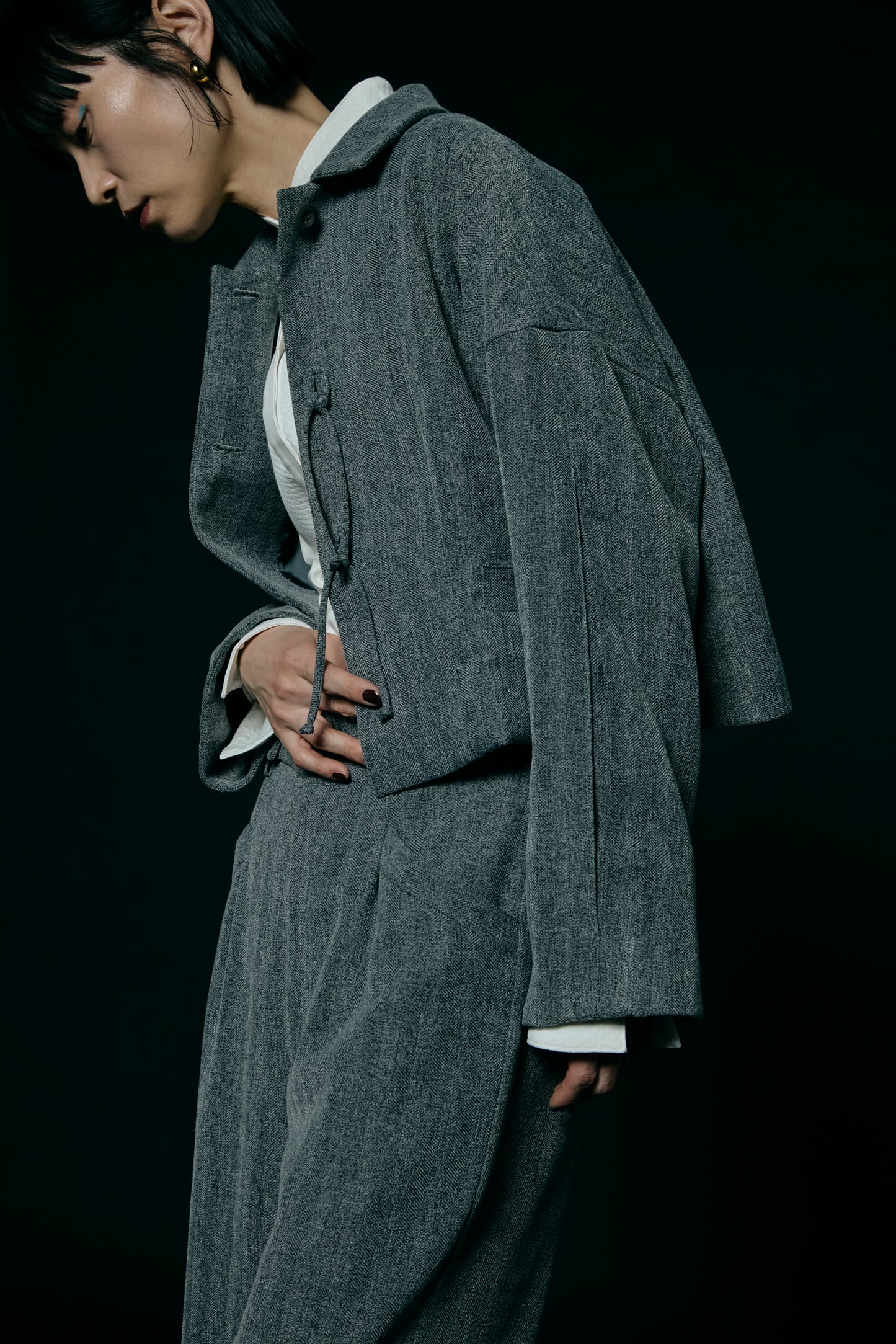 Pleated Sleeve Short Jacket / Gray