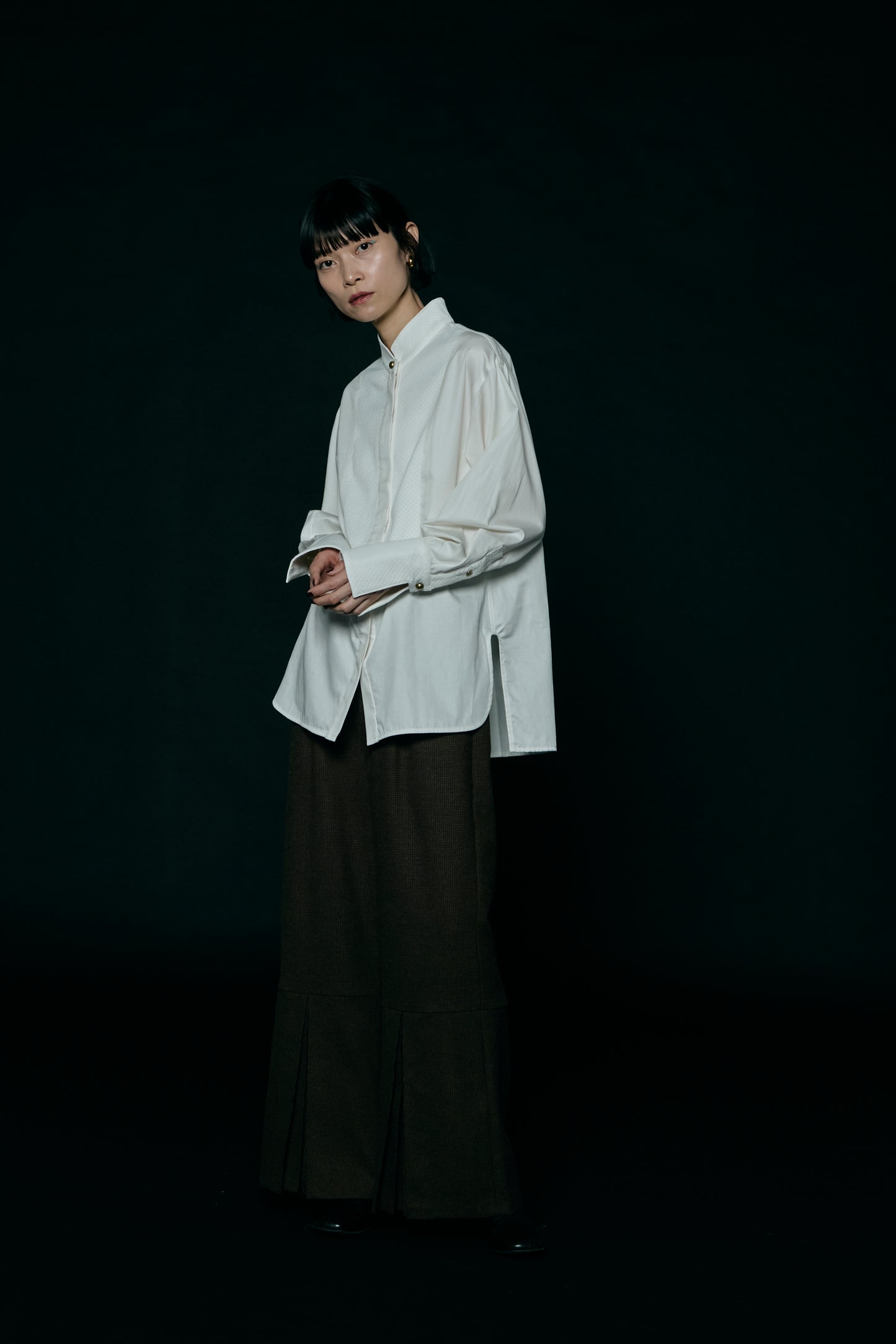 Quilted Jacquard Plastron Shirt / White