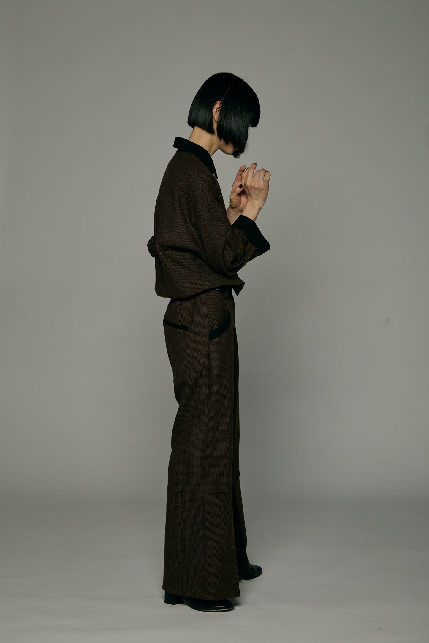 Pleated Sleeve Short Jacket / Brown