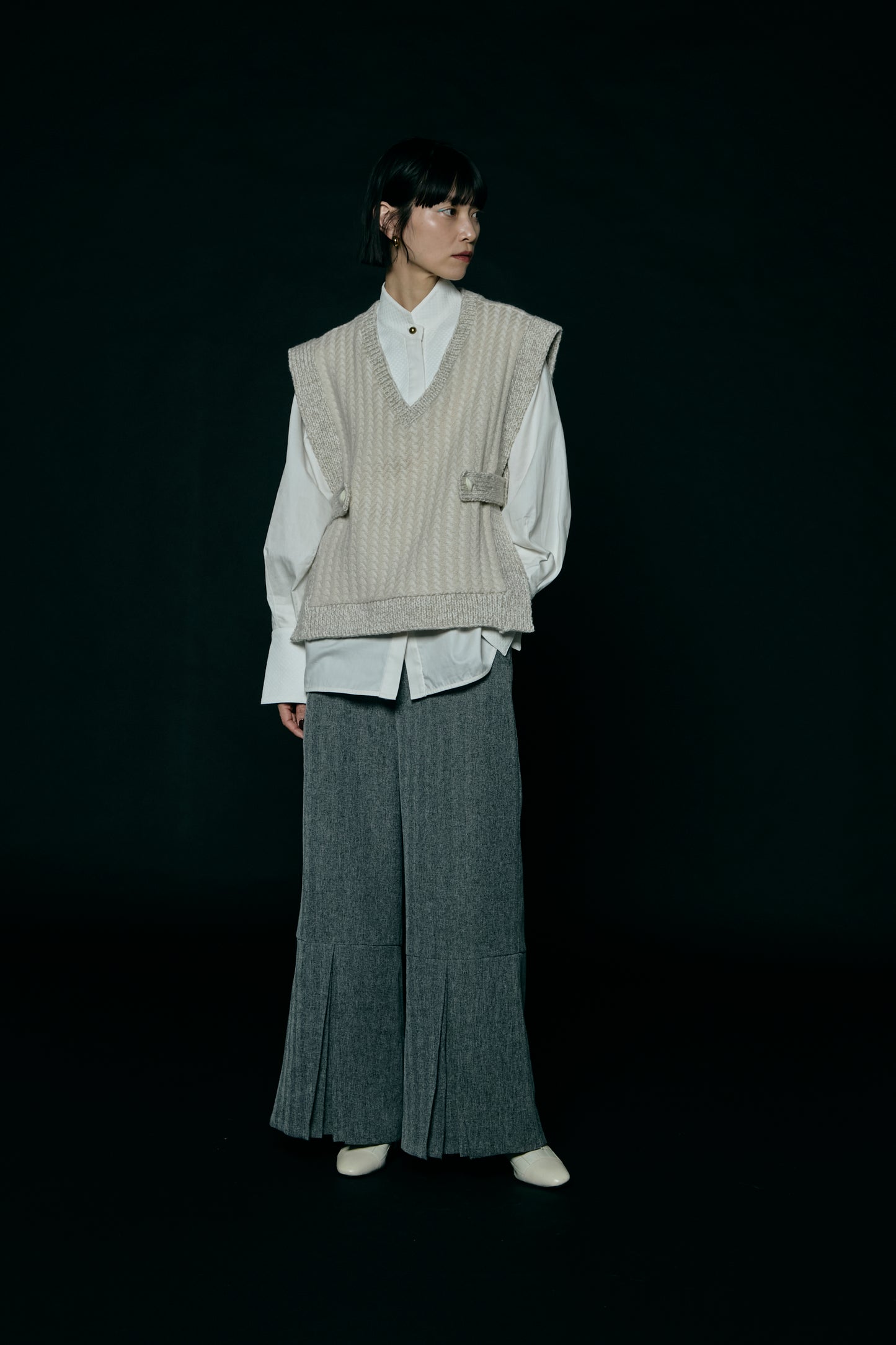 Herringbone knit vest / Ecru