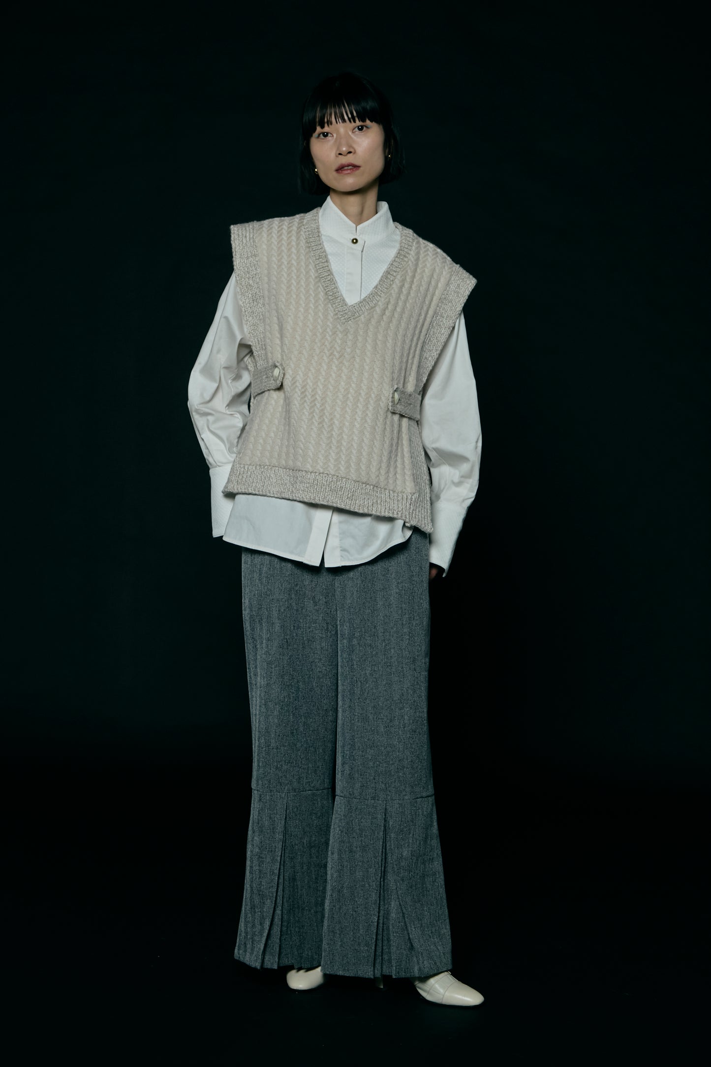 Pleated Wide Trousers / Gray