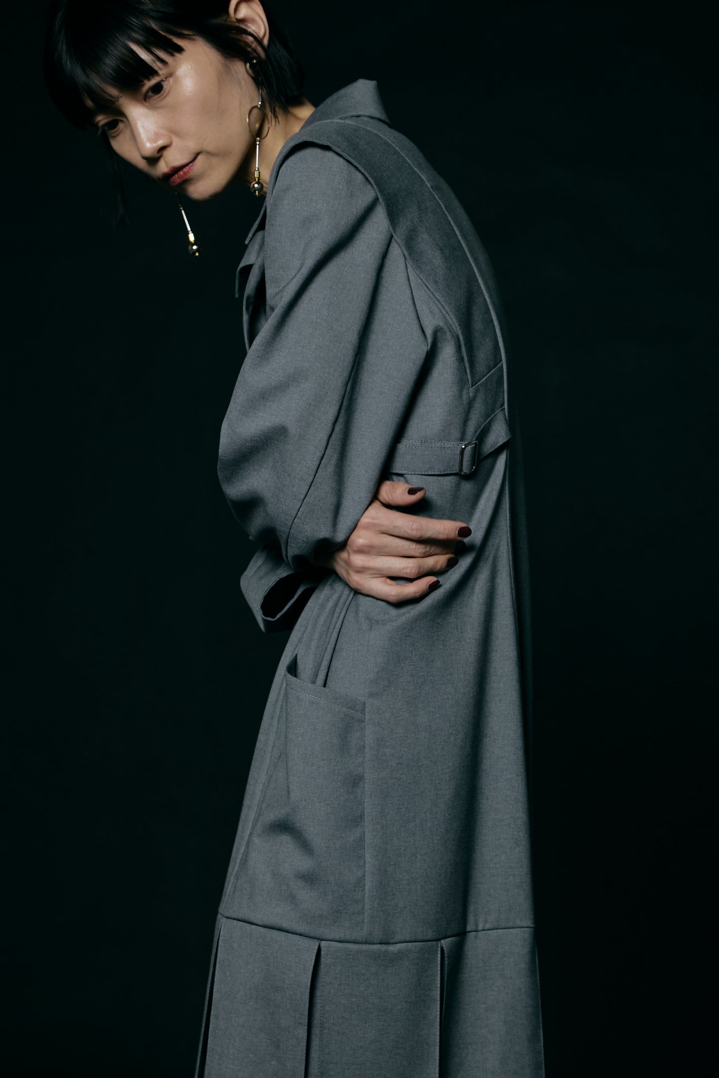 Pleated skirt dress / Gray