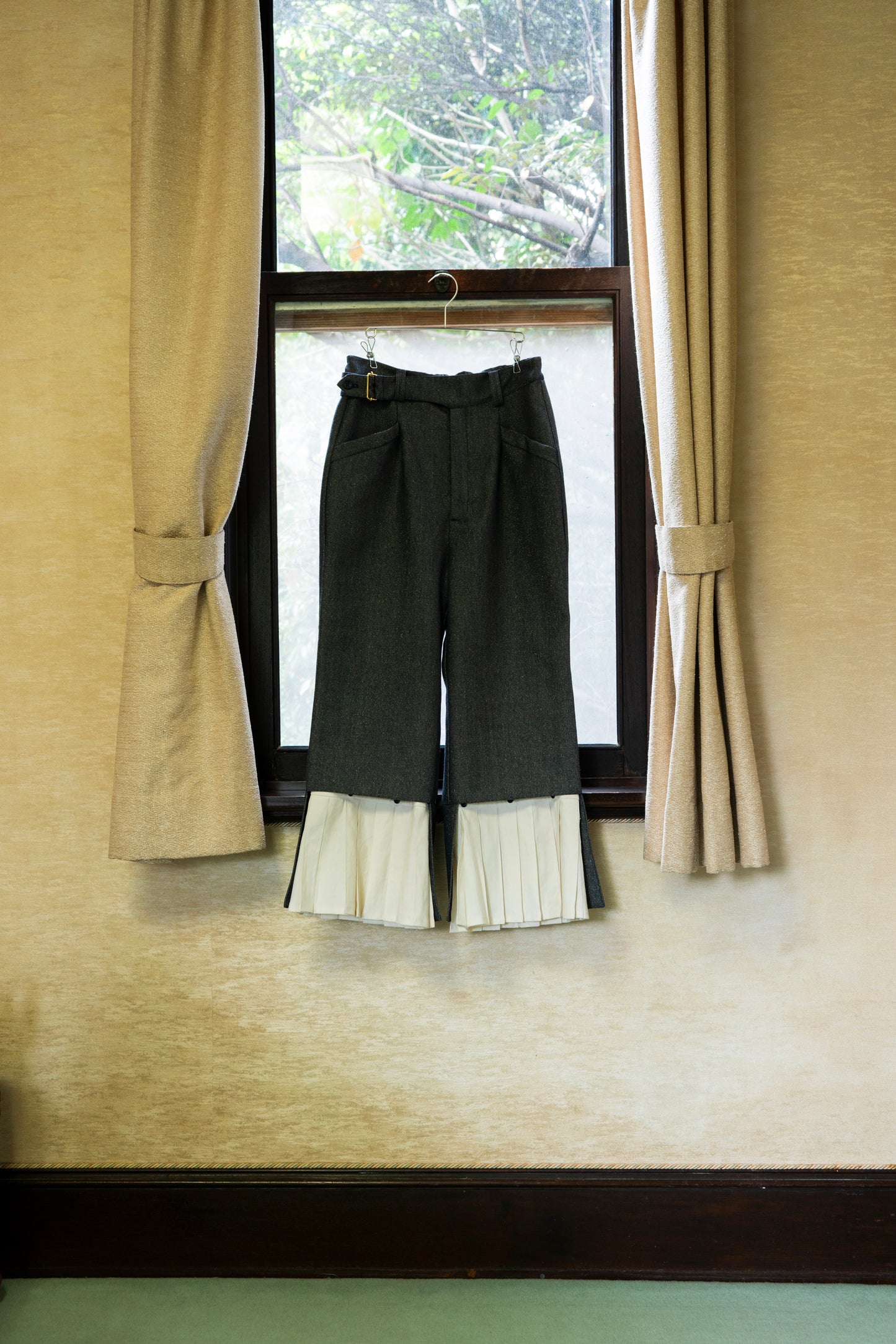 【Pre order】2way Pleated Hem Trousers / Navy