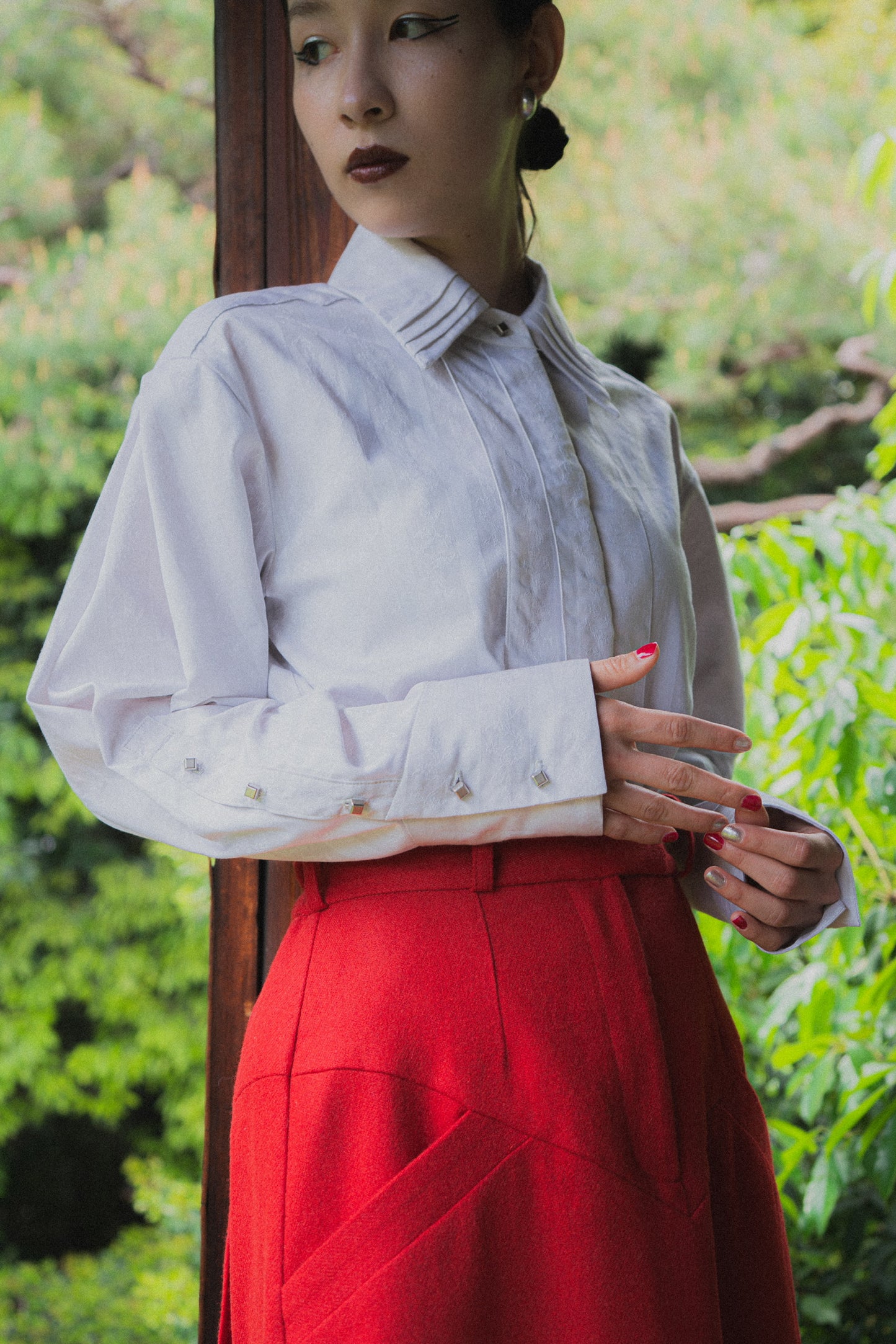 【Pre order】Metal button pleated blouse / Light gray