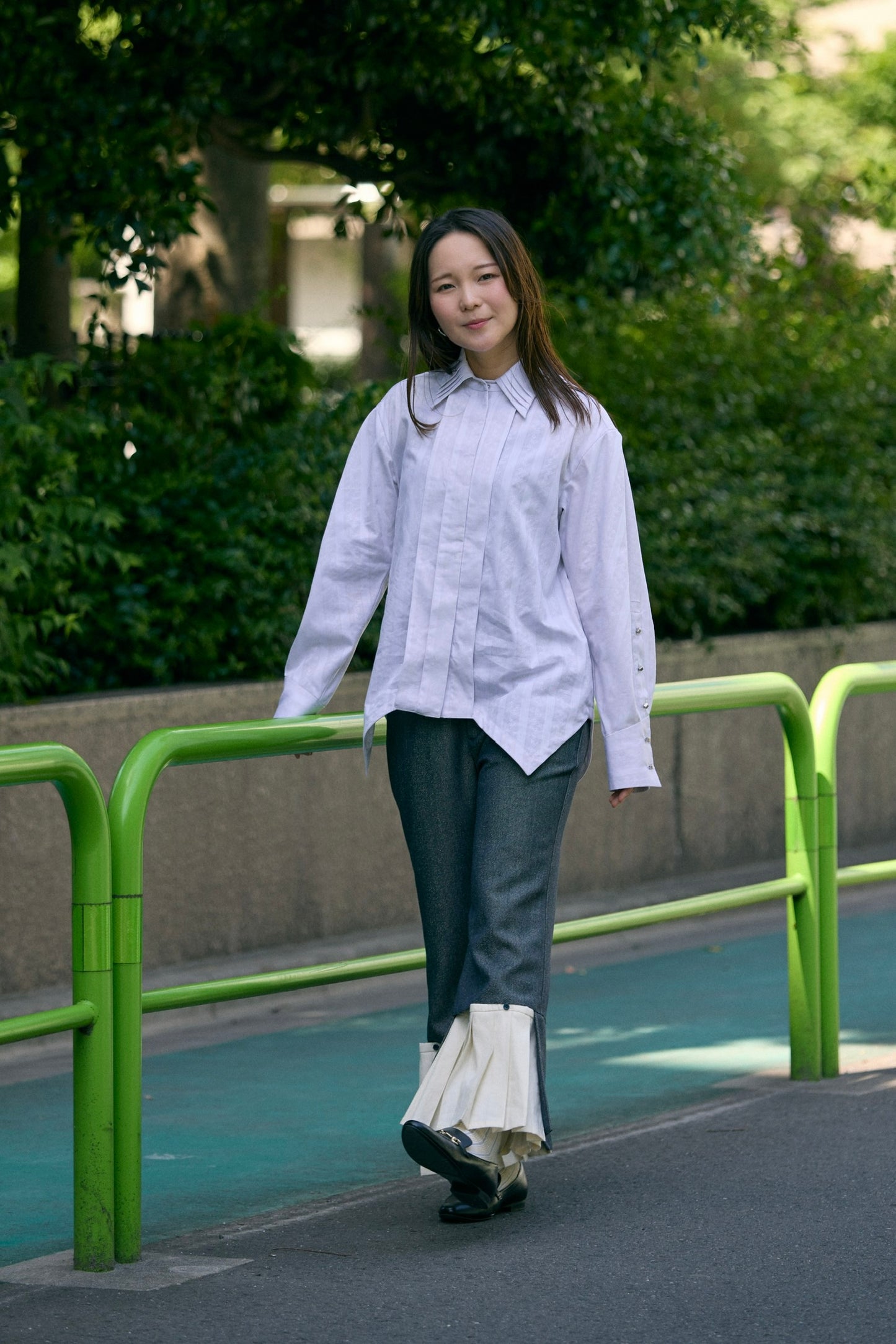 【Pre order】Metal button pleated blouse / Light gray