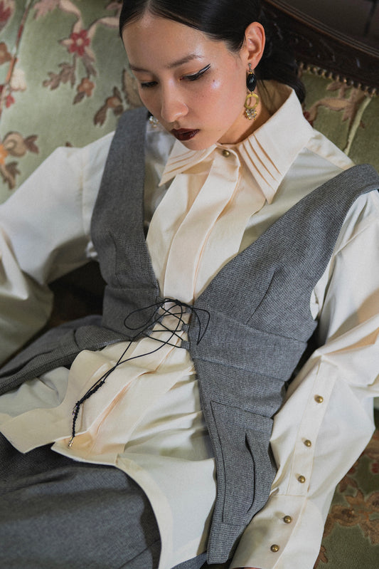 【Pre order】Lace up Pleated Vest / Gray