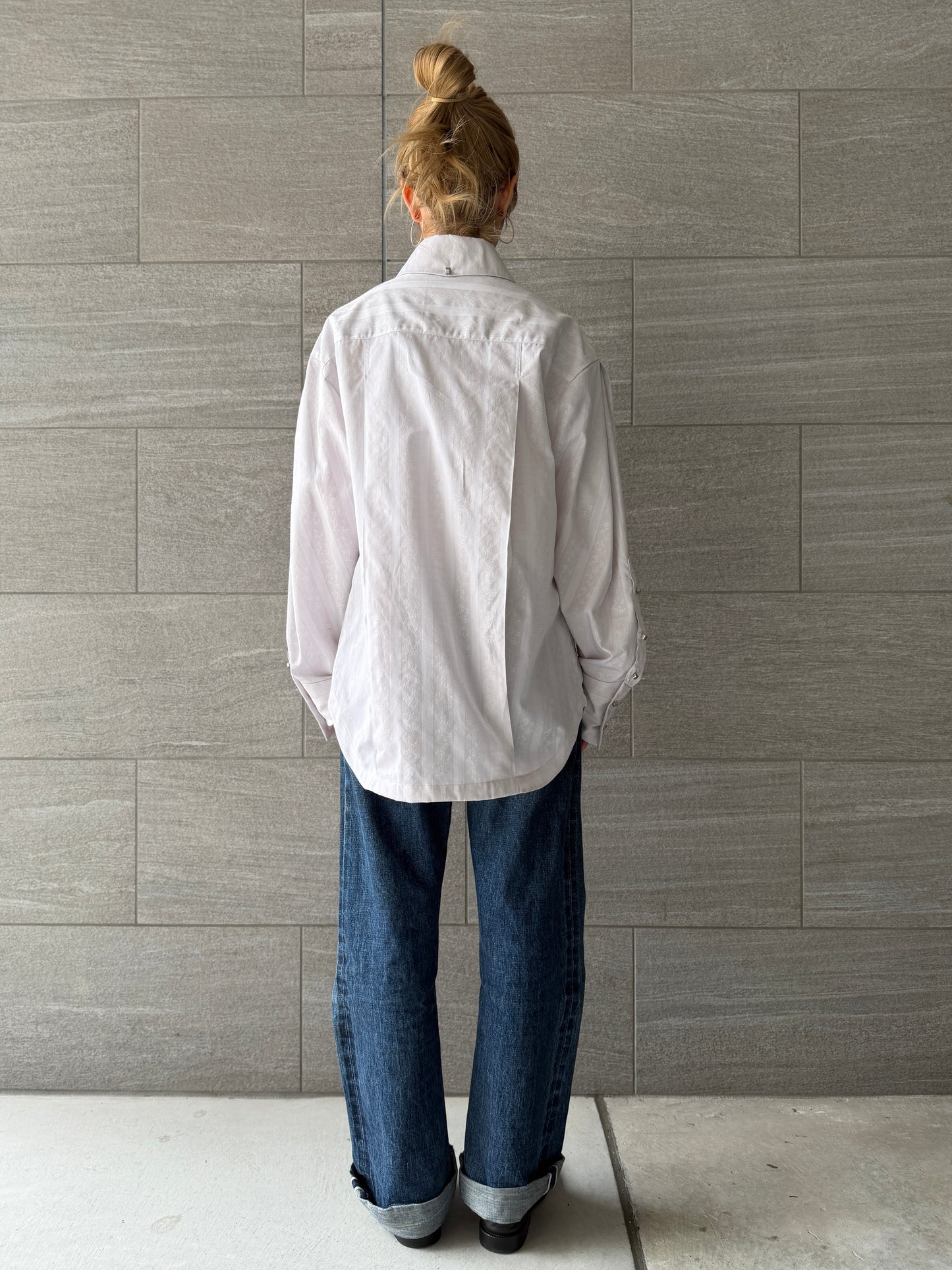 【Pre order】Metal button pleated blouse / Light gray