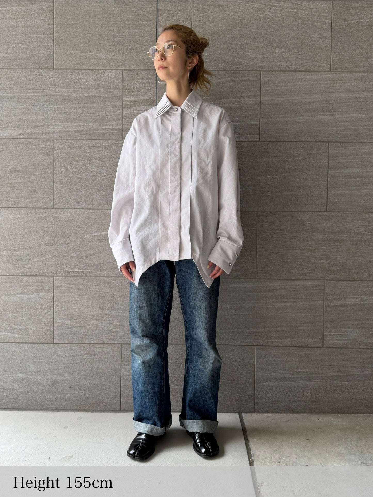 【Pre order】Metal button pleated blouse / Light gray