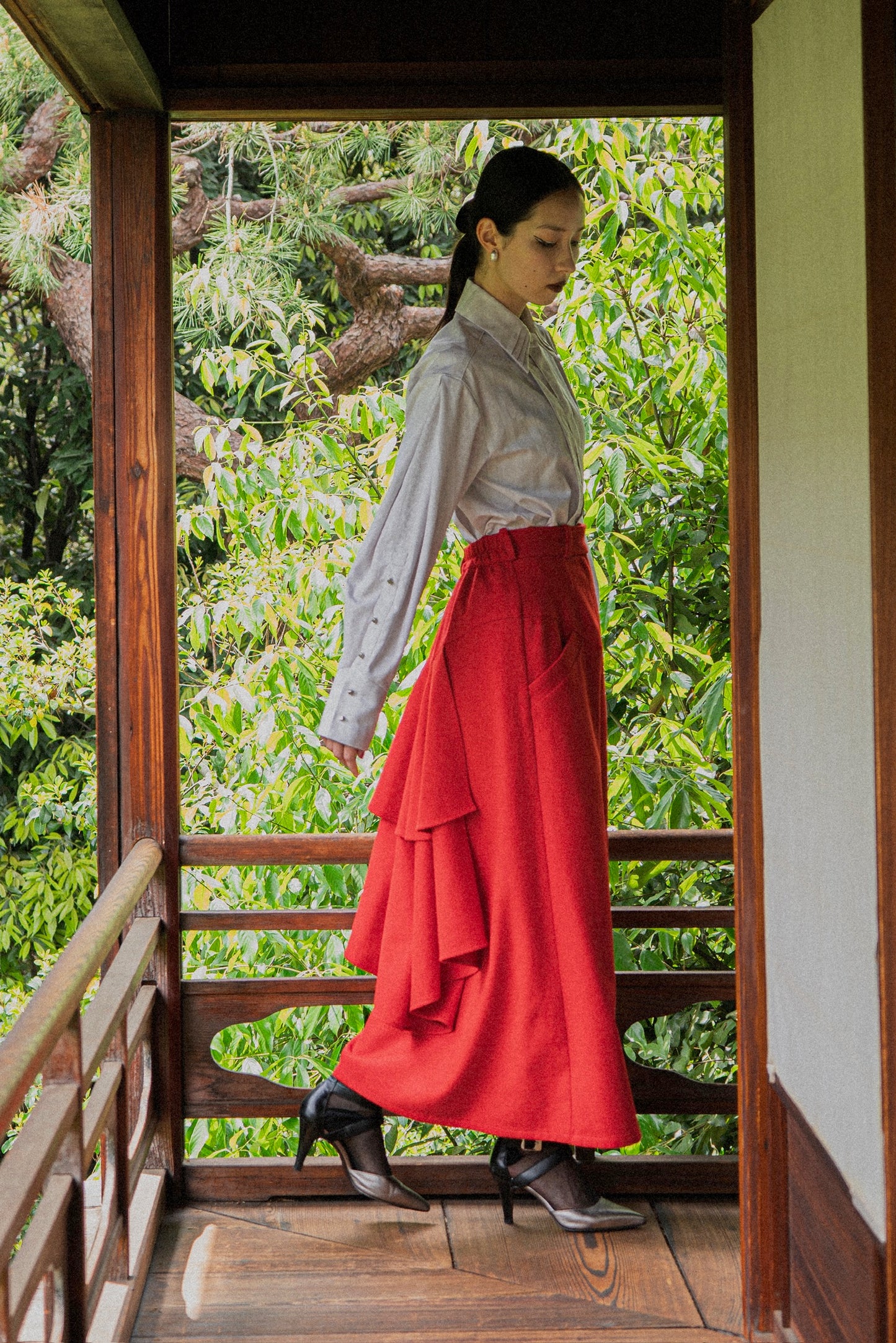 【Re order】Back ruffle skirt / Red