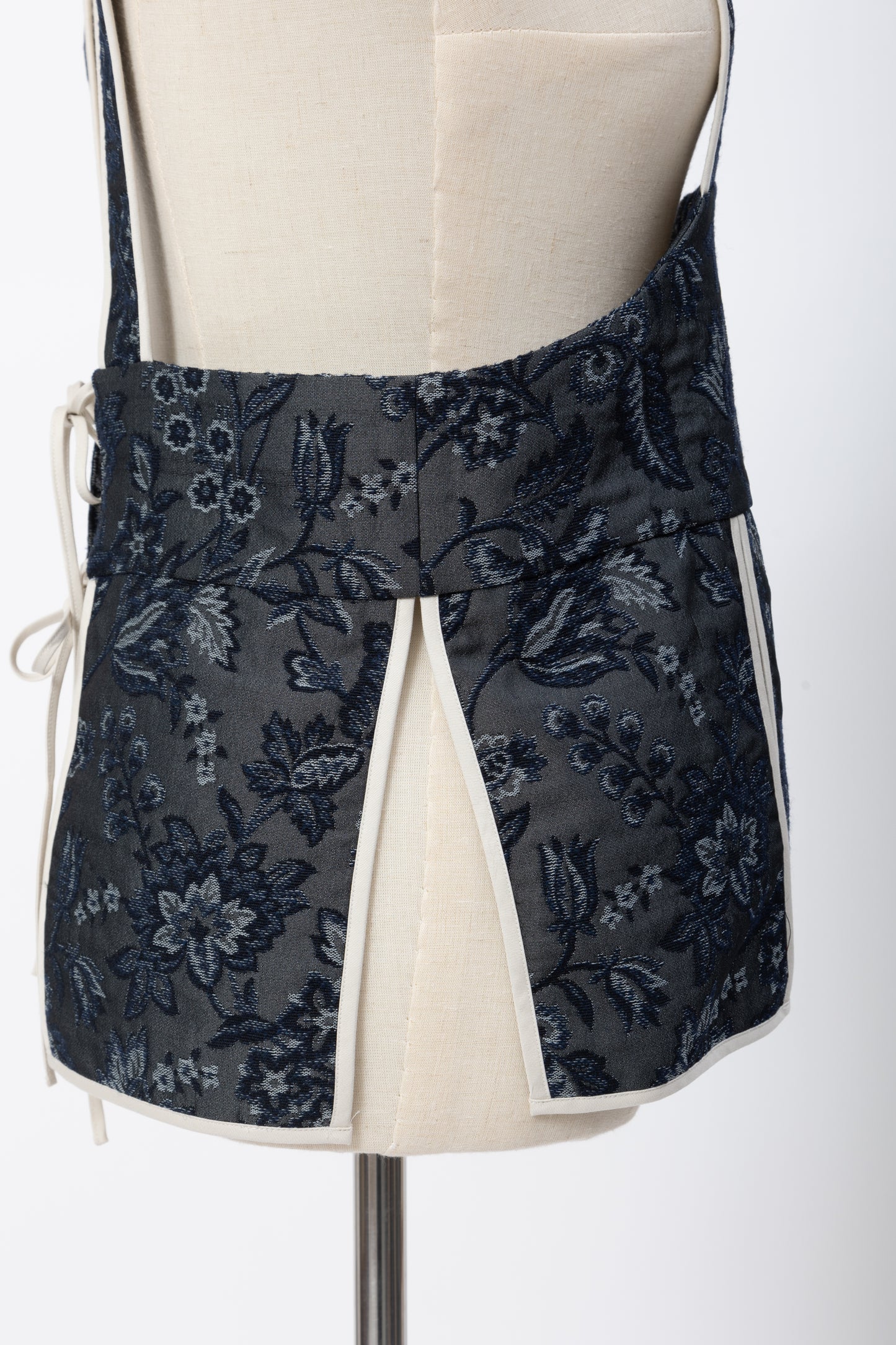 Jaquard Corset Vest / Black