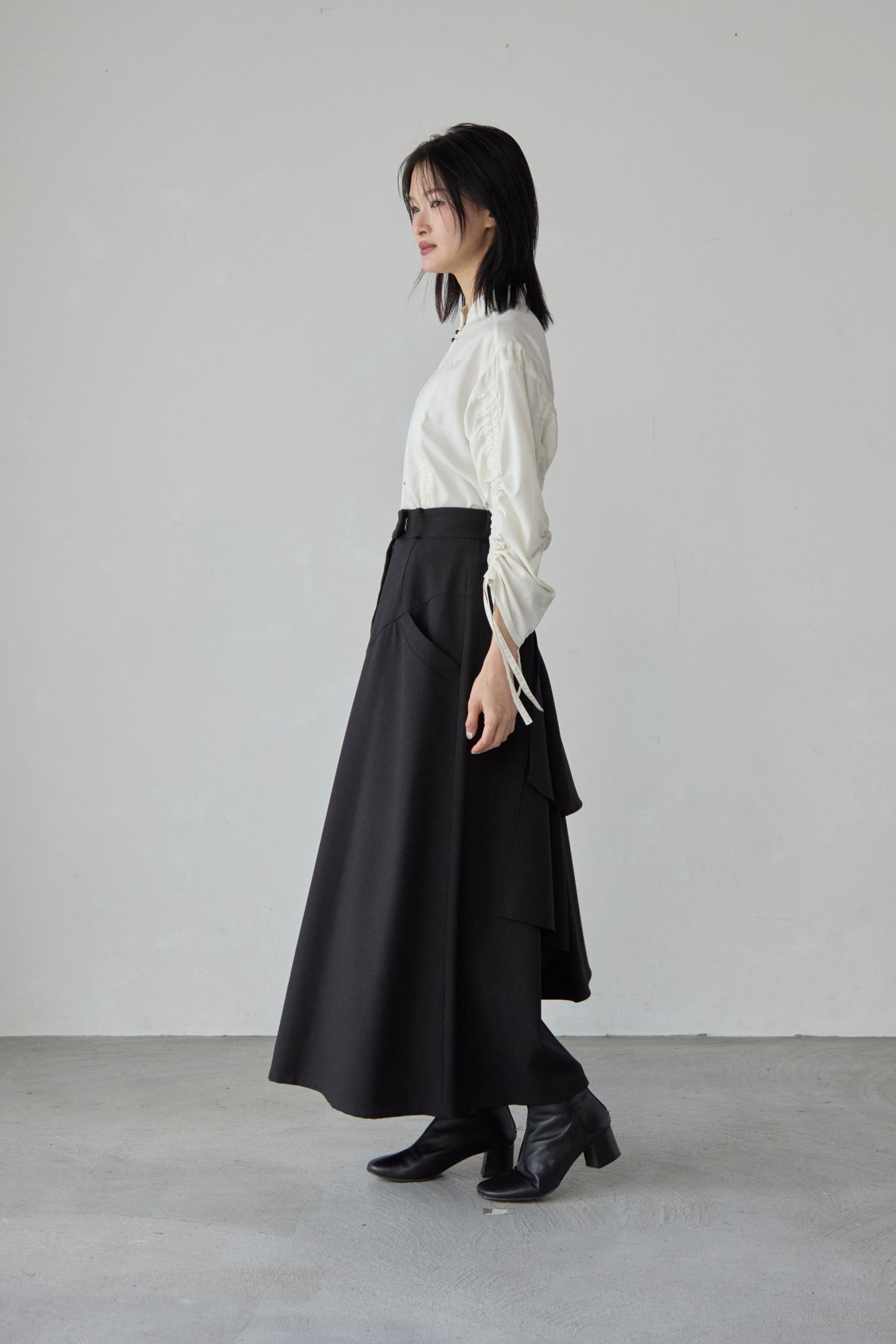 【Re order】Back ruffle skirt / Black