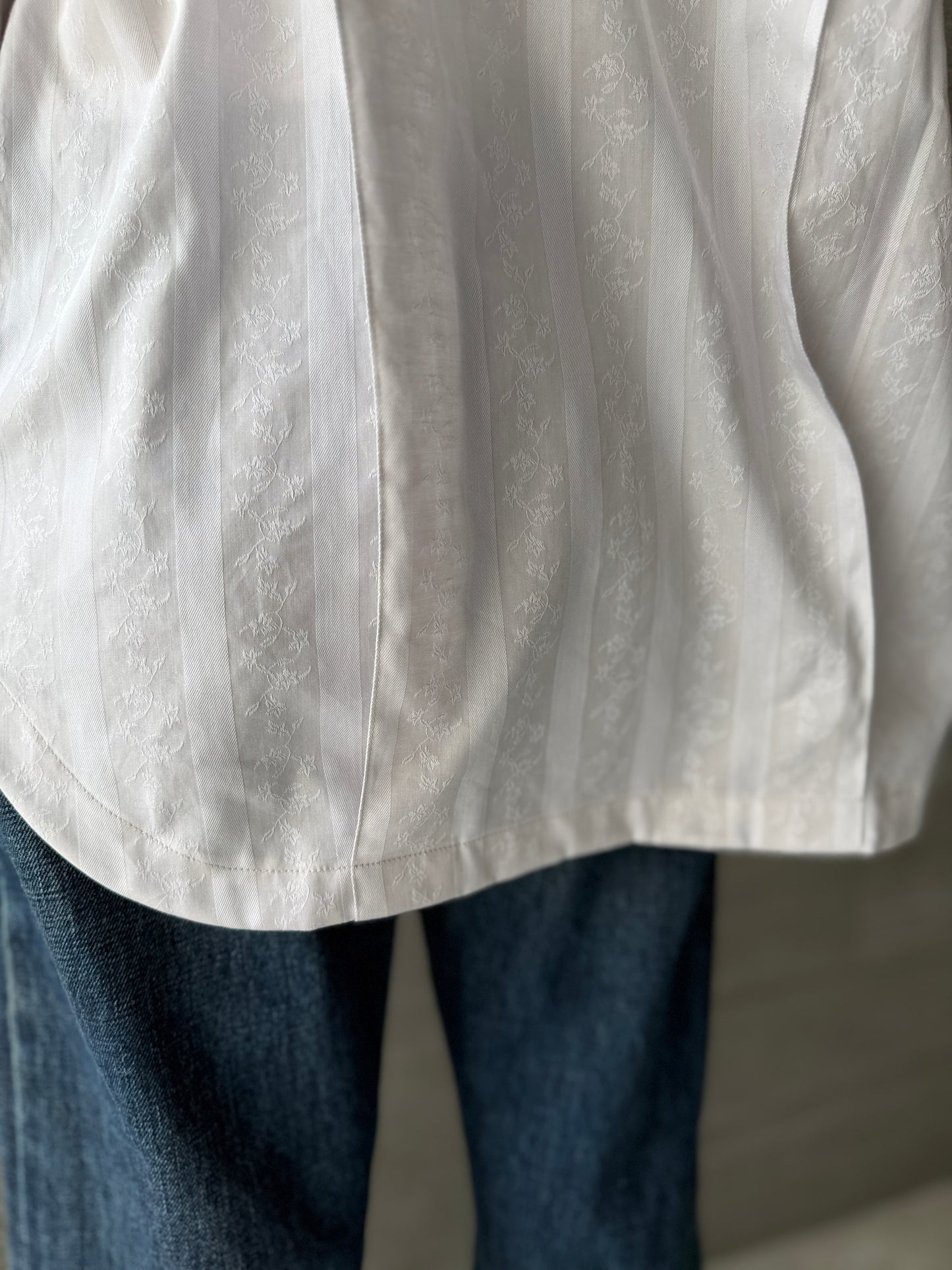 【Pre order】Metal button pleated blouse / Light gray