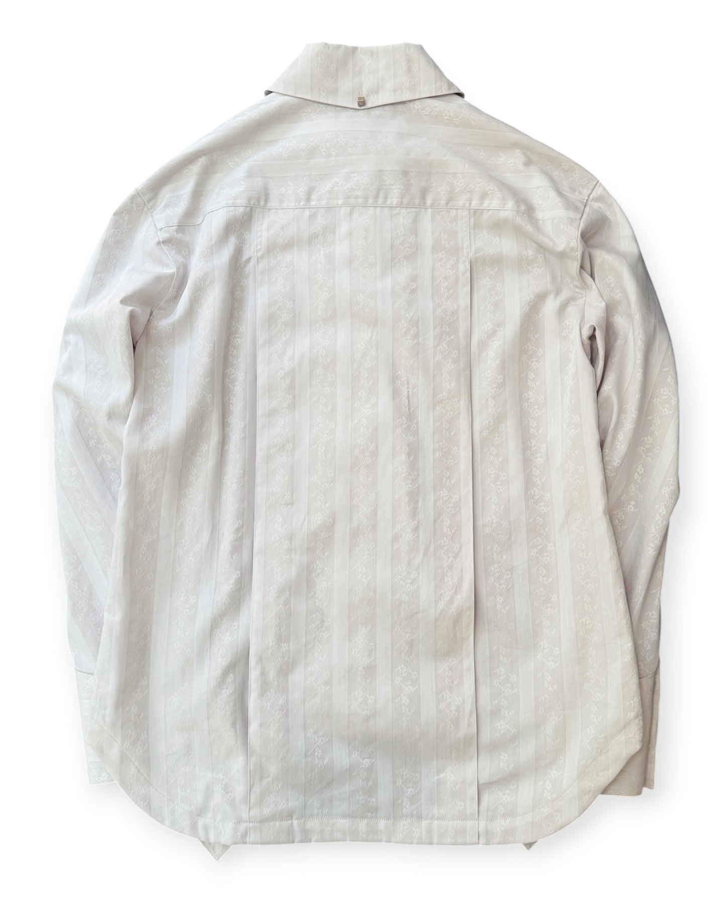 【Pre order】Metal button pleated blouse / Light gray